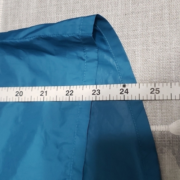 Marmot lightweight windbreaker size M - Picture 13 of 16